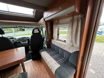 KNAUS SKY WAVE 650 MF 
